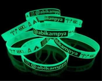 Gelang Karet Glow in The Dark
