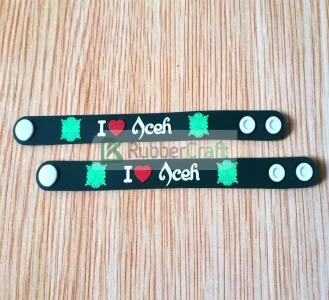 Gelang Karet Kancing